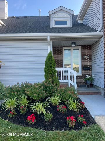 25 Meadow Avenue Unit 26, Monmouth Beach, NJ 07750