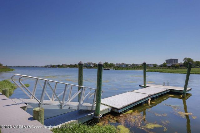 25 Meadow Avenue Unit 26, Monmouth Beach, NJ 07750