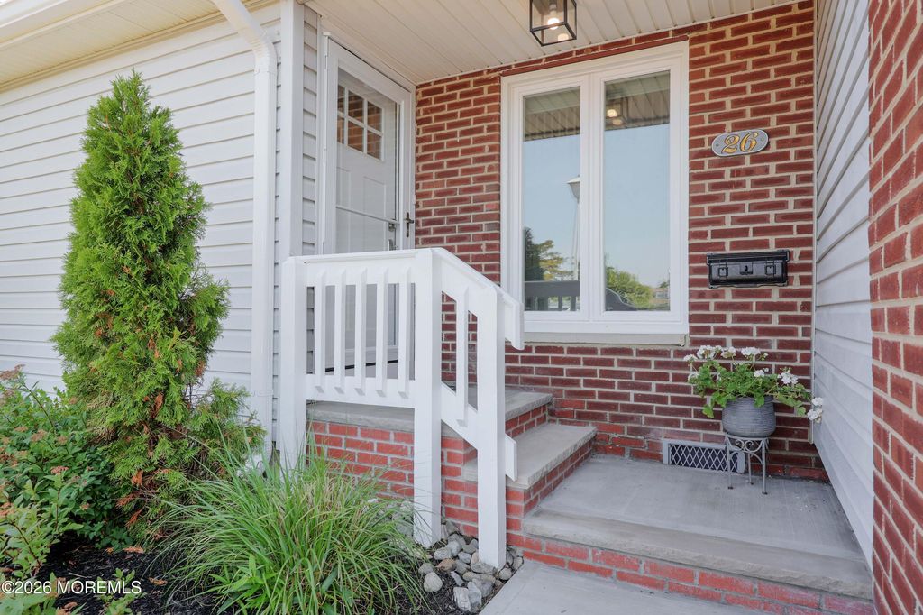 25 Meadow Avenue Unit 26, Monmouth Beach, NJ 07750