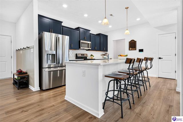17012 Meander Way, Louisville, KY 40245