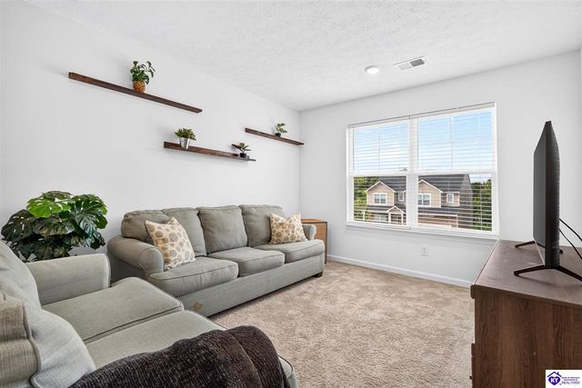 17012 Meander Way, Louisville, KY 40245