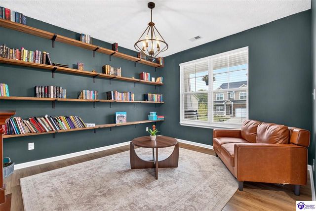 17012 Meander Way, Louisville, KY 40245