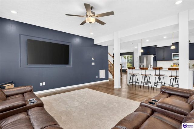 17012 Meander Way, Louisville, KY 40245