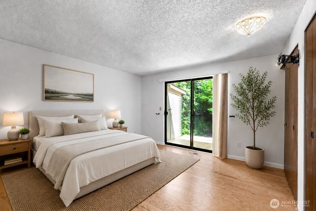932 S 245th Place, Des Moines, WA 98198