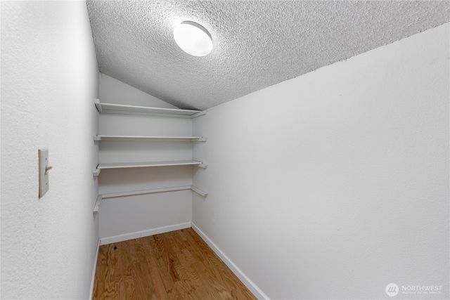932 S 245th Place, Des Moines, WA 98198
