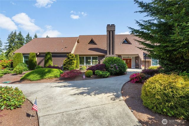 932 S 245th Place, Des Moines, WA 98198