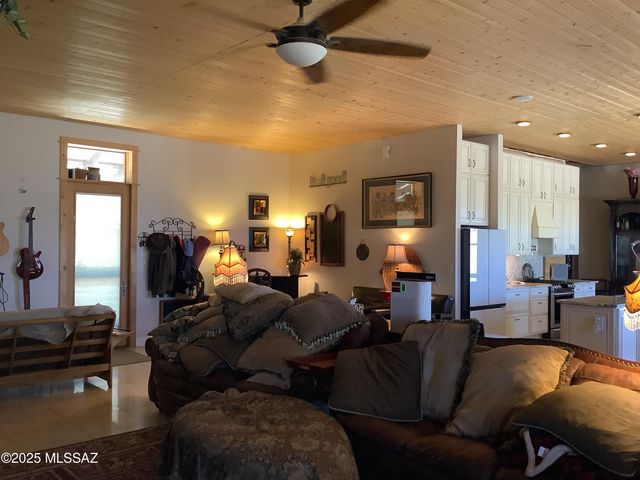 25365 W Fresnal Wash Way, Willcox, AZ 85643