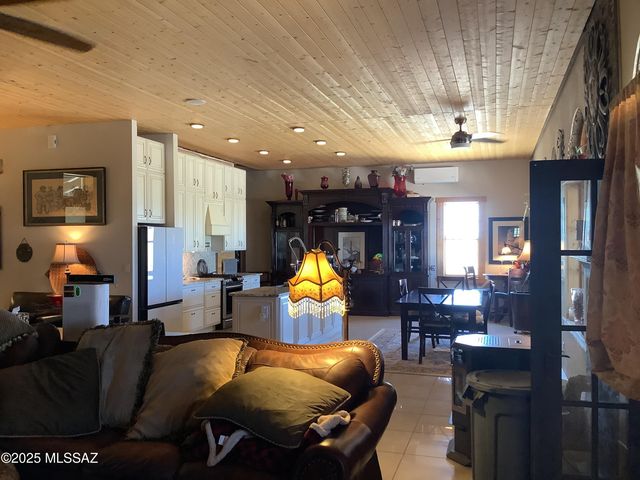 25365 W Fresnal Wash Way, Willcox, AZ 85643