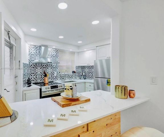 18740 NE 18th Ave 142, Miami, FL 33179