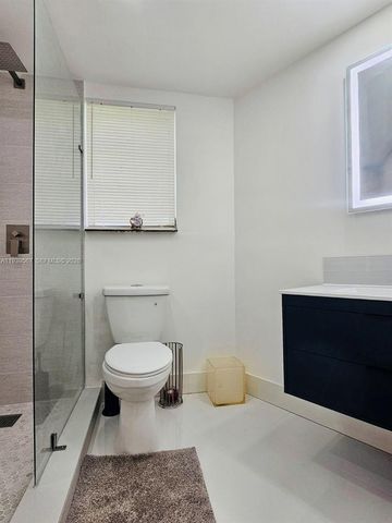 18740 NE 18th Ave 142, Miami, FL 33179