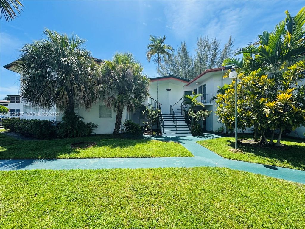 18740 NE 18th Ave 142, Miami, FL 33179
