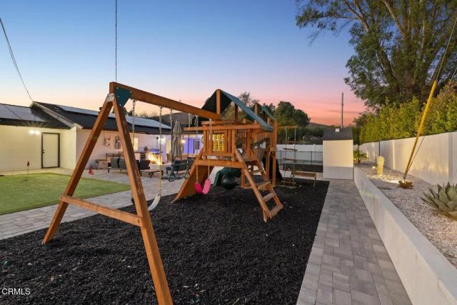 1594 Kirk Avenue, Thousand Oaks, CA 91360