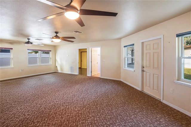 307 ESTRELLA WAY, Auburndale, FL 33823