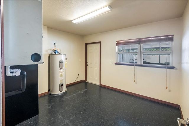 307 ESTRELLA WAY, Auburndale, FL 33823