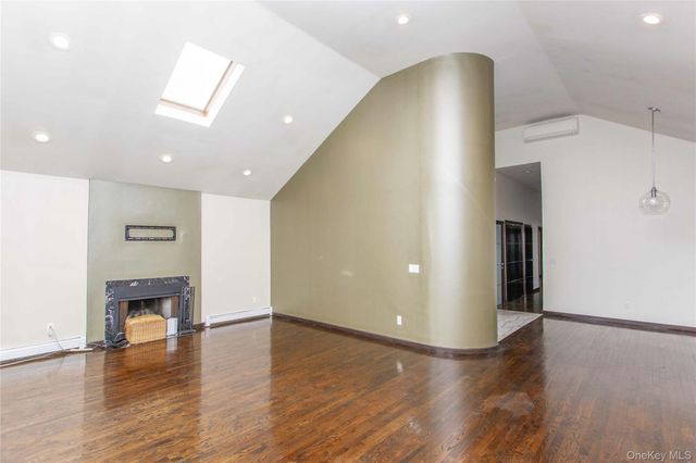 428 E Harrison Street 2nd floor, Long Beach, NY 11561