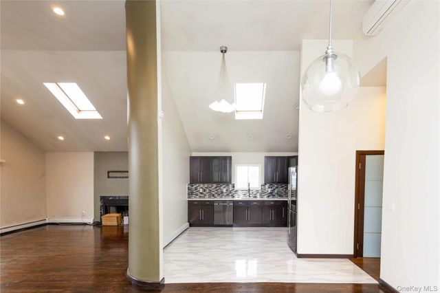 428 E Harrison Street 2nd floor, Long Beach, NY 11561