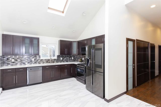 428 E Harrison Street 2nd floor, Long Beach, NY 11561