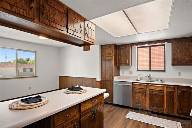 208 Starlite Dr, Pueblo, CO 81005