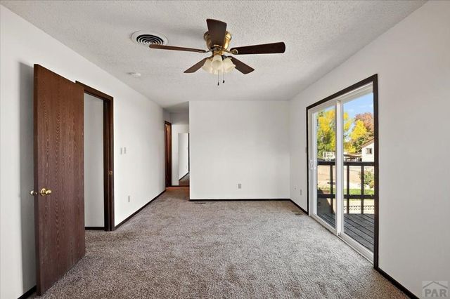 208 Starlite Dr, Pueblo, CO 81005