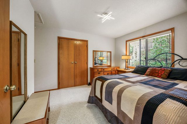 1768 Crestview Drive, Ashland, OR 97520