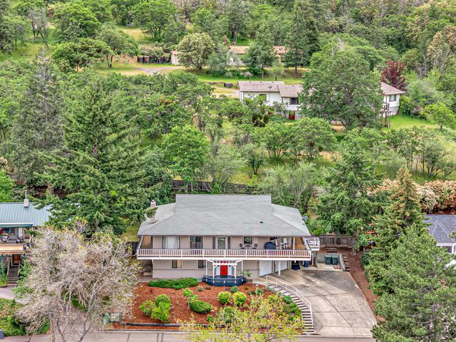 1768 Crestview Drive, Ashland, OR 97520