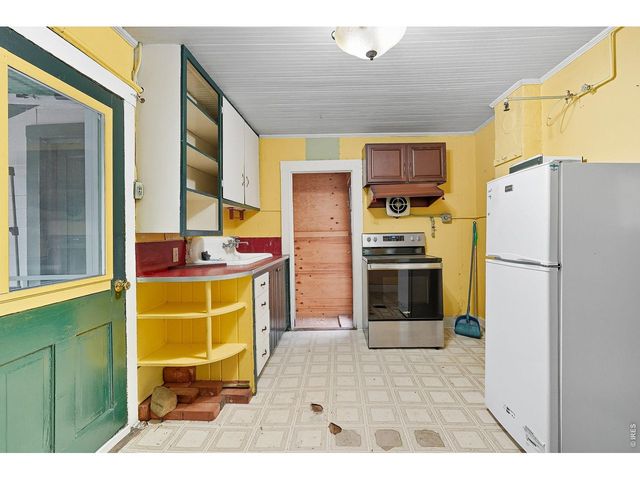 6122 Fourmile Canyon Dr, Boulder, CO 80302