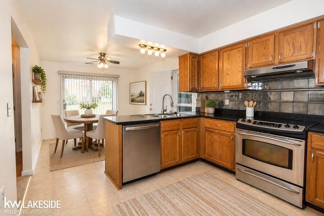 45297 Universal Court, Shelby Twp, MI 48317