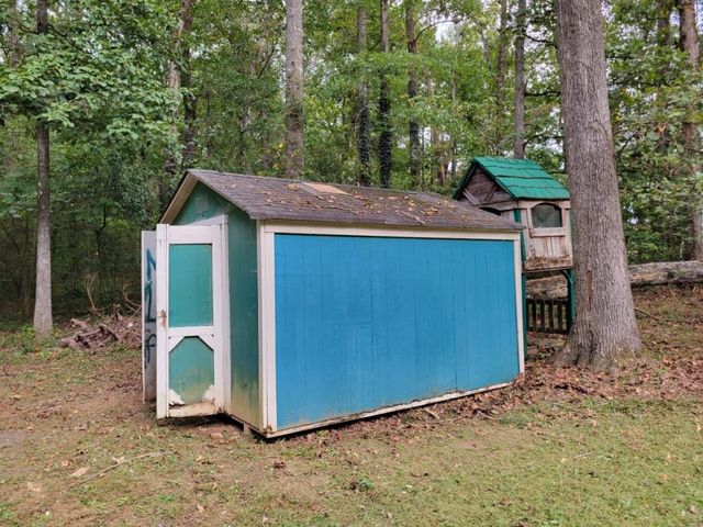 135 Pamela Court, Fayetteville, GA 30214