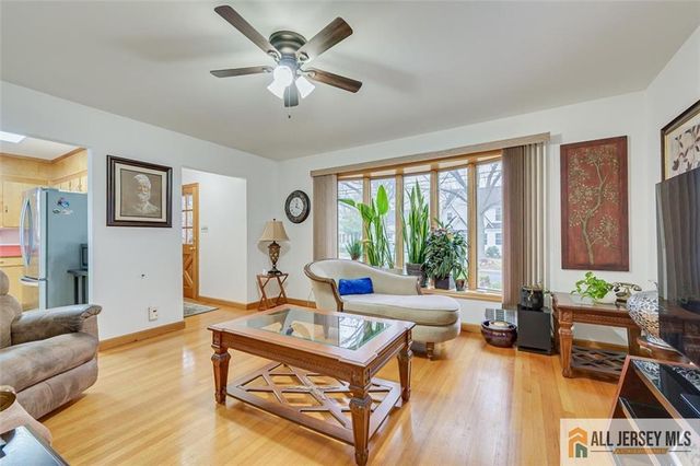 26 Goodwill Place, Metuchen, NJ 08840