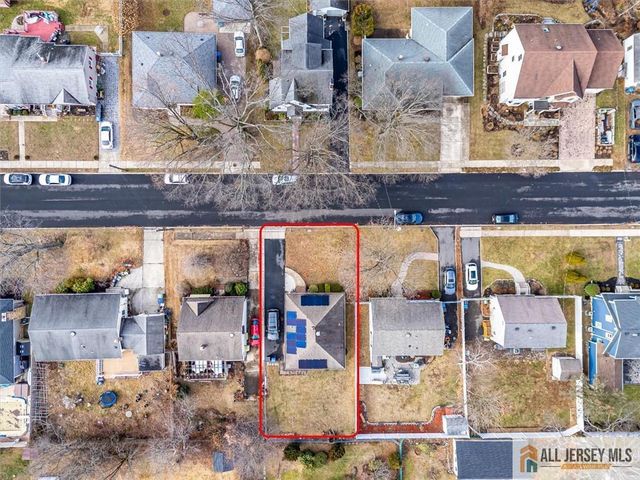 26 Goodwill Place, Metuchen, NJ 08840