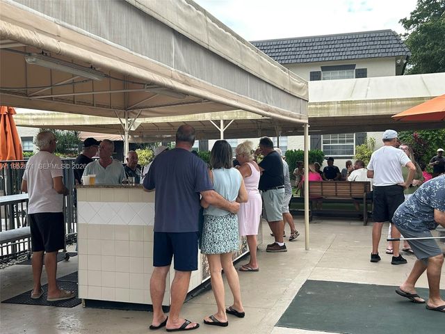 5640 SW 3rd Pl 212, Margate, FL 33068