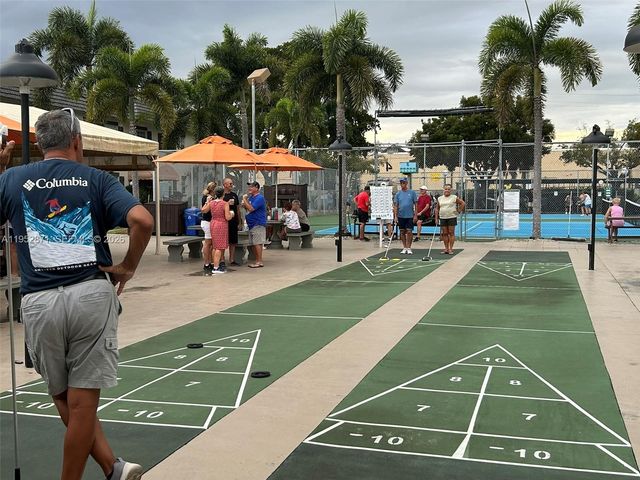 5640 SW 3rd Pl 212, Margate, FL 33068