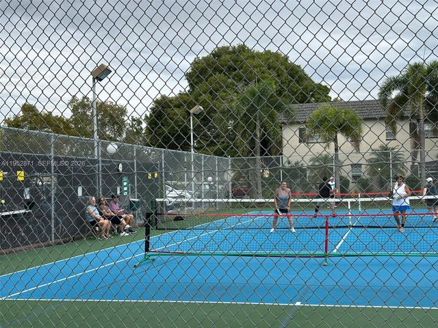 5640 SW 3rd Pl 212, Margate, FL 33068