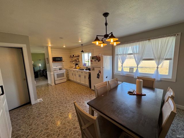 2787 southway, Rochester, IN 46975