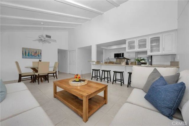 4183 Paseo De Plata, Cypress, CA 90630