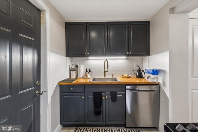 1807 WEBSTER ST, Philadelphia, PA 19146