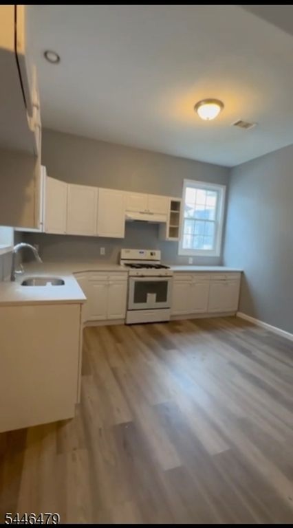 23 Watson St, Paterson City, NJ 07522 — photo 2