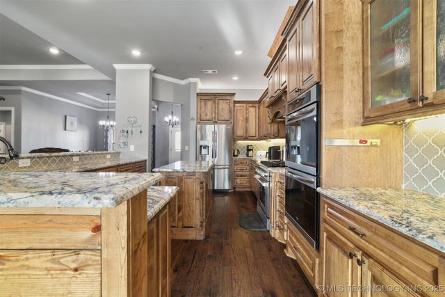 212 Paris Avenue, Durant, OK 74701