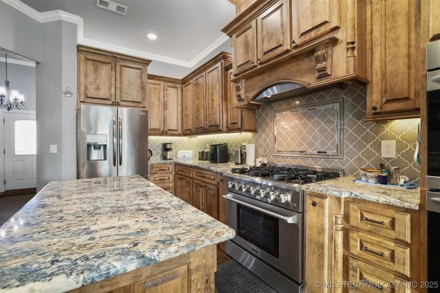 212 Paris Avenue, Durant, OK 74701