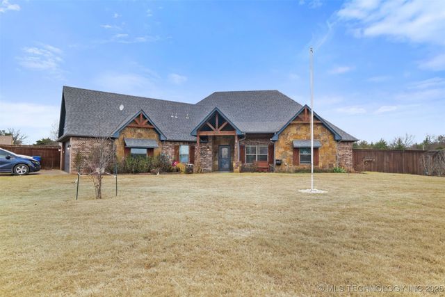 212 Paris Avenue, Durant, OK 74701