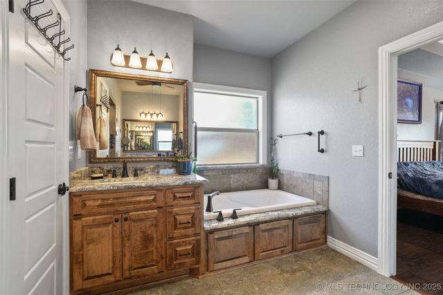 212 Paris Avenue, Durant, OK 74701