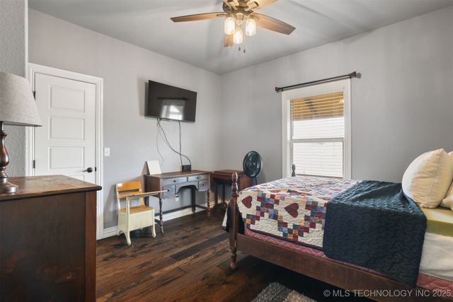 212 Paris Avenue, Durant, OK 74701