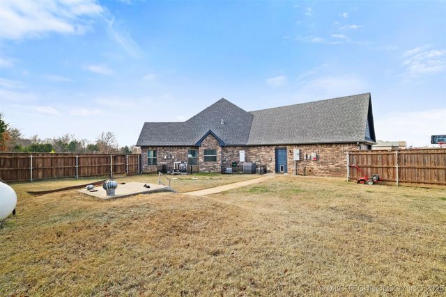 212 Paris Avenue, Durant, OK 74701