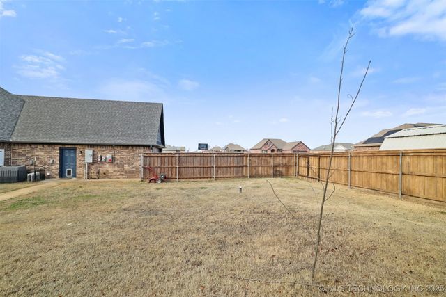 212 Paris Avenue, Durant, OK 74701