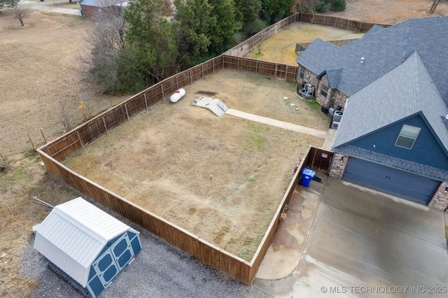 212 Paris Avenue, Durant, OK 74701