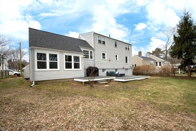 75 Tower Ave, Weymouth, MA 02190