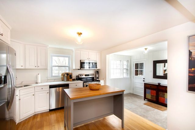 75 Tower Ave, Weymouth, MA 02190