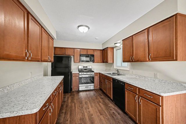 401 42nd Avenue NE, Minneapolis, MN 55421
