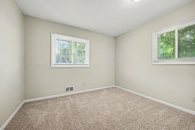 401 42nd Avenue NE, Minneapolis, MN 55421