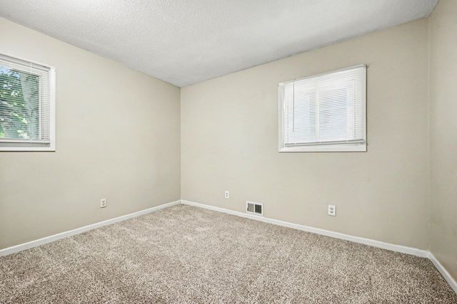401 42nd Avenue NE, Minneapolis, MN 55421